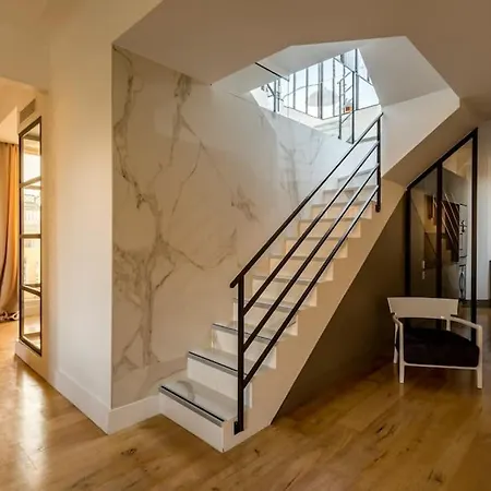 Apartment Penthouse 126 Jacuzzi Terrasse 16